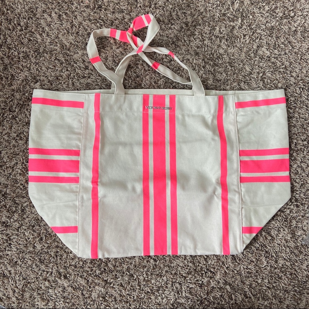 Victoria’s Secret beach bag